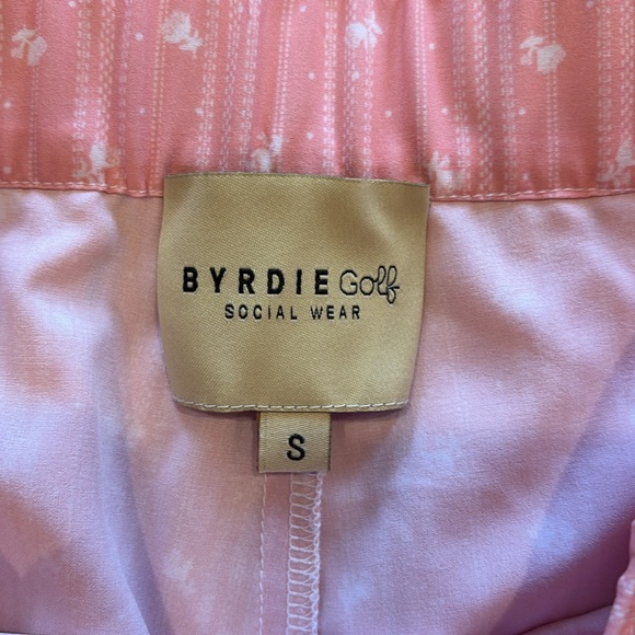 Byrdie Golf Social Pink Skort - Picture 2 of 5
